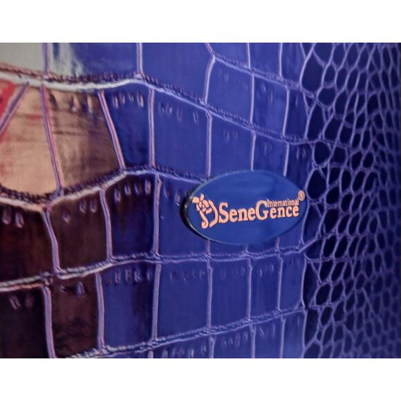 SeneGence Croc Design Distributor Makeup Binder Case - Picture 6 of 10